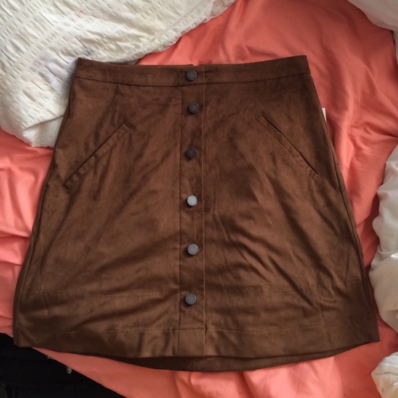 Button up suede brown skirt