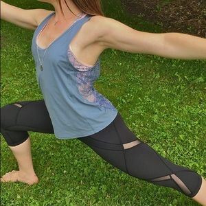 Lululemon cool to street crop size 4