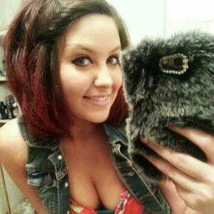 Meet your Posher, Crystal