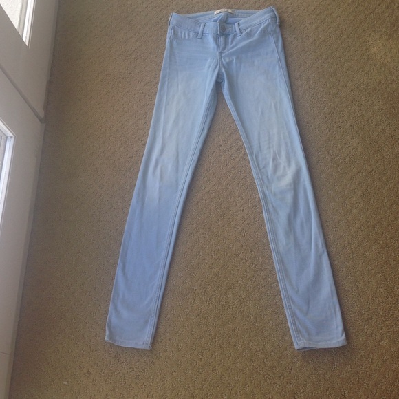 Holister  Denim Light Washed Jeans
