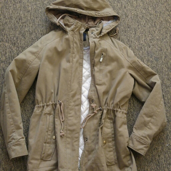 ***SOLD** Forever 21 thick army jacket - Picture 1 of 3