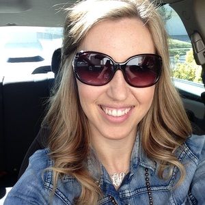 Meet your Posher, Brooke