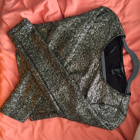 Long sleeved sparkle crop top