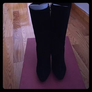 Brand new Tamara Mellon suede boots