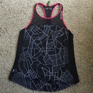 Reebok  running top