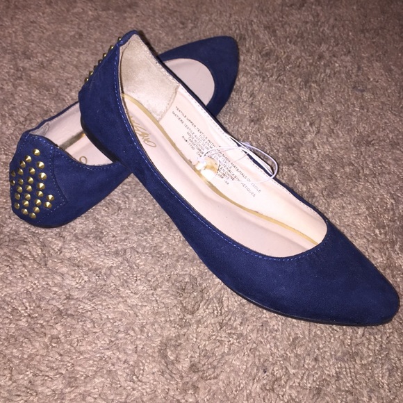 Mossimo Blue Suede studded flats