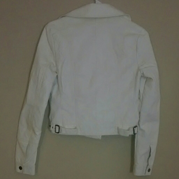 White jacket - Picture 2 of 2