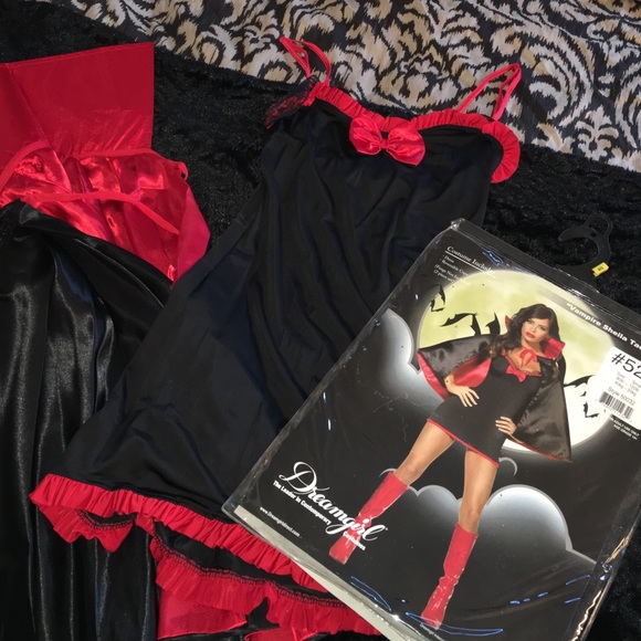 Vampire costume only worn once