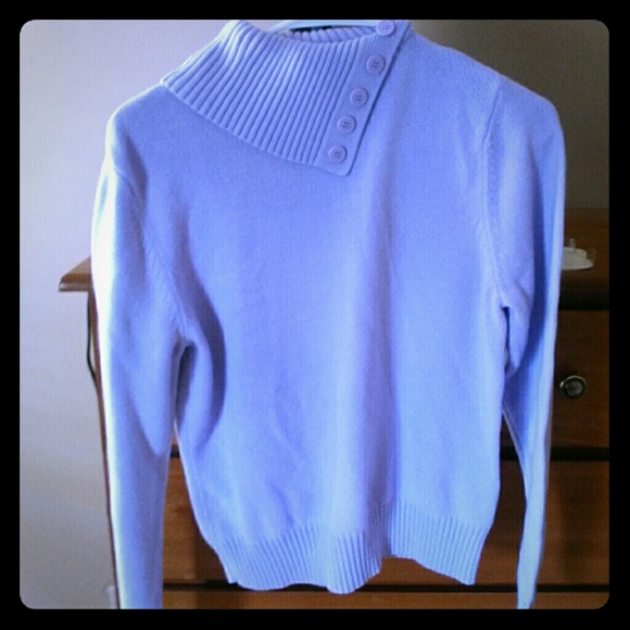 Lavender Sweater - Picture 1 of 3