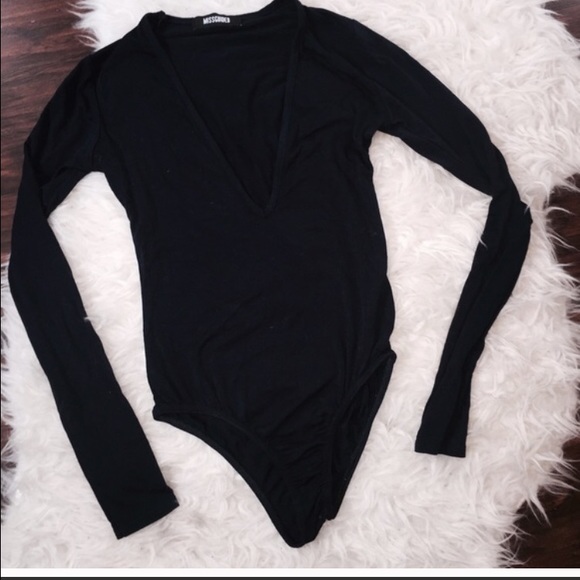 MOVING SALE🌷 Navy soft bodysuit