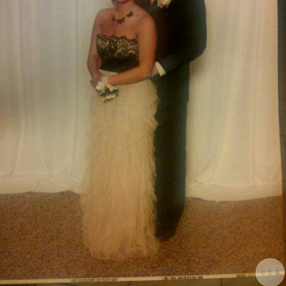 Dress - Picture 1 of 1