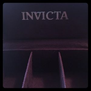 Invicta watch box - white