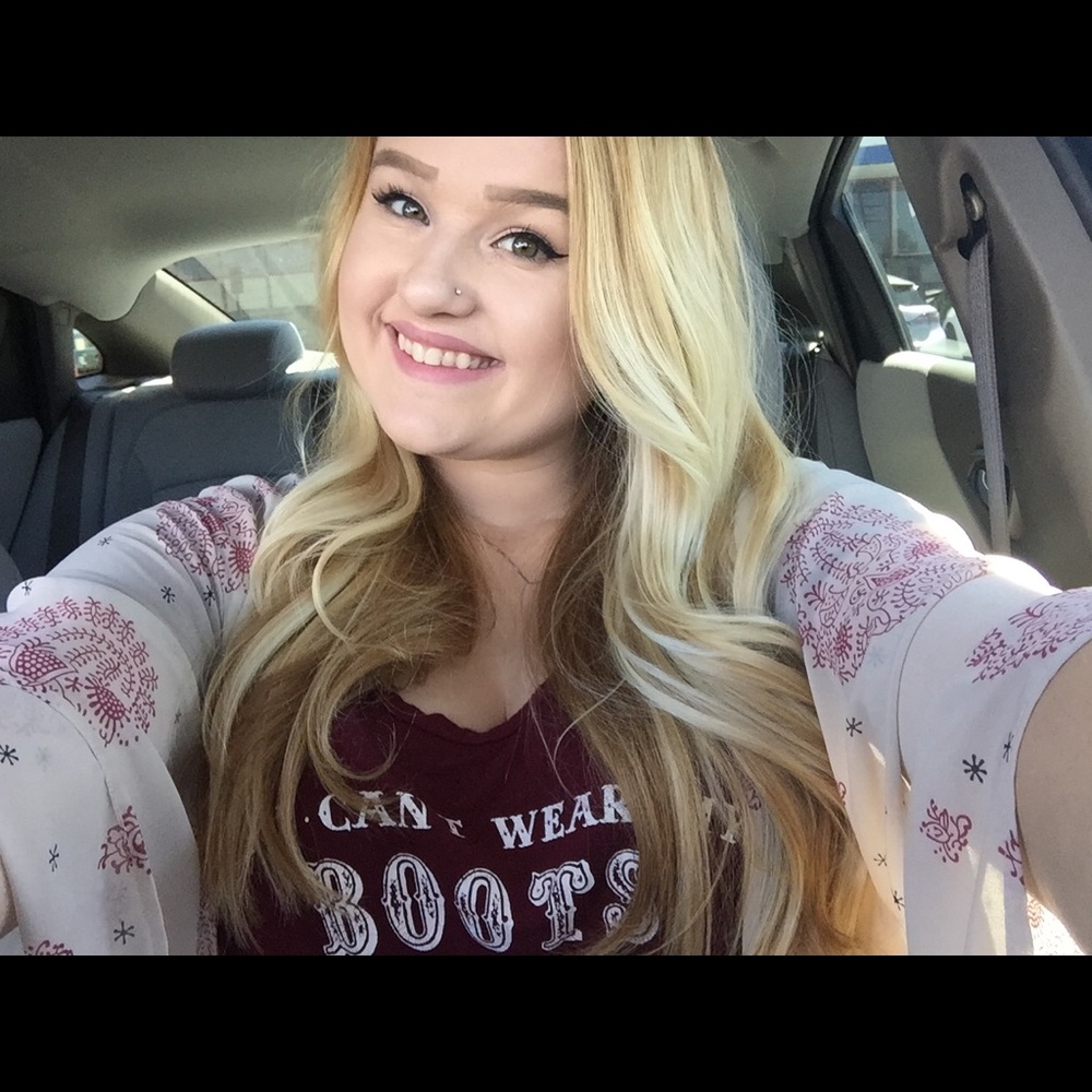 Meet your Posher, Kasey