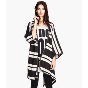 NWOT H&M Cape - XS/S