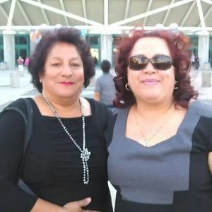 Meet your Posher, Claudia