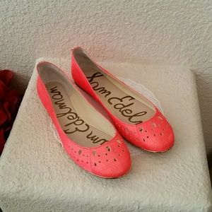 Sam Edelman coral snake print flats