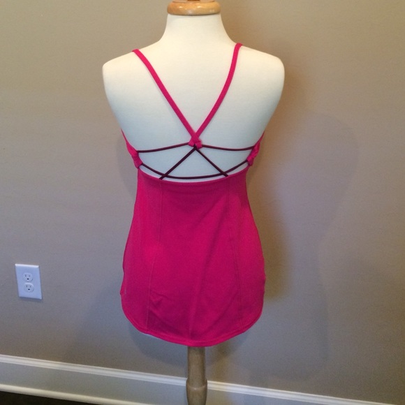 Dancing warrior lululemon top sz 8 - Picture 3 of 4