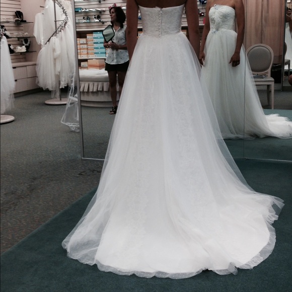 Brand New with tags Melissa Sweet size 0 gown
