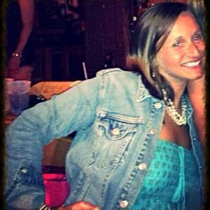 Meet your Posher, Monica