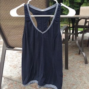 Lululemon black workout tank