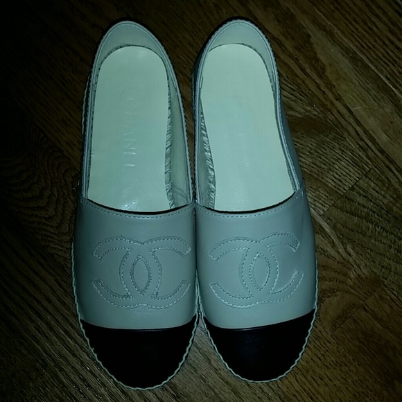 Espadrilles in nude and black