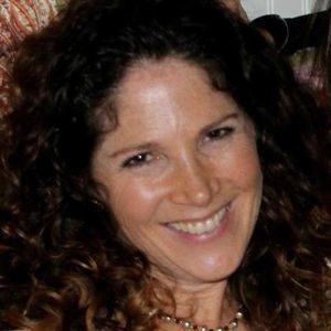 Meet your Posher, Debbie