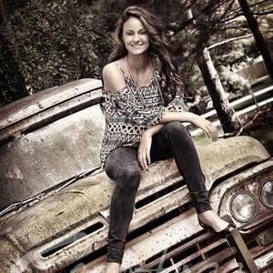 Meet your Posher, Leanne