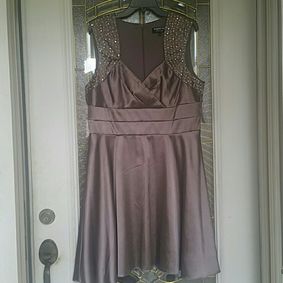 New Low Price *Brand New* Elegant Evening Dress