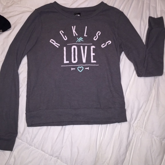 young and reckless brand pull over