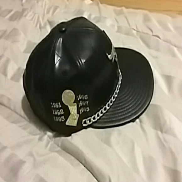 new era chicago bulls championship quilted leather main image 4