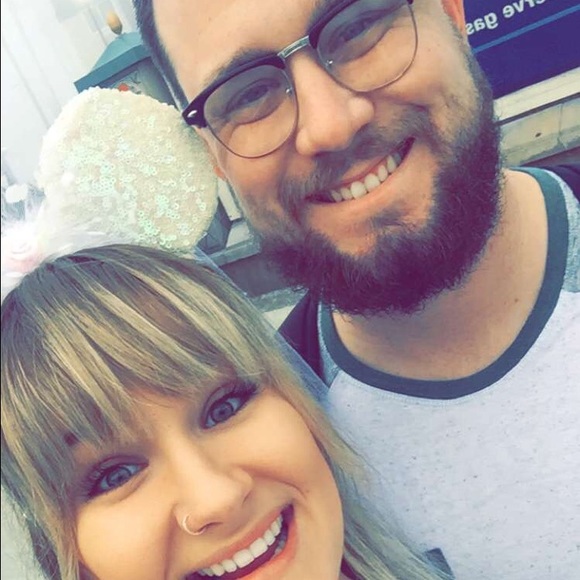 Meet your Posher, Julialynn - Picture 2 of 5