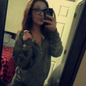 Meet your Posher, Michaela