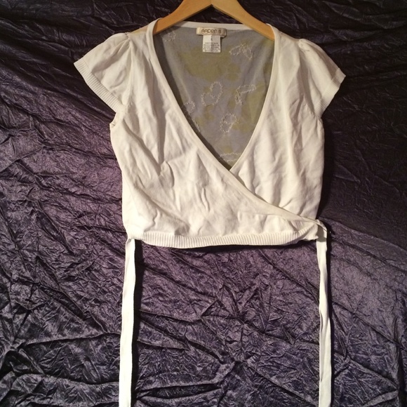 Arden B knitted wrap