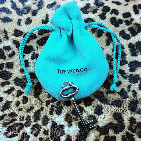 *Rare Vintage Oval Tiffany & Co. Key*