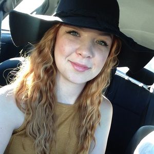 Meet your Posher, Marina