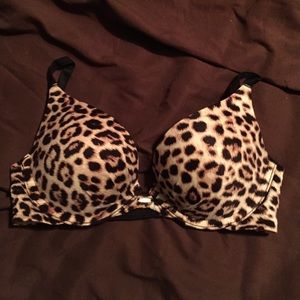 Victoria's Secret plunge bra