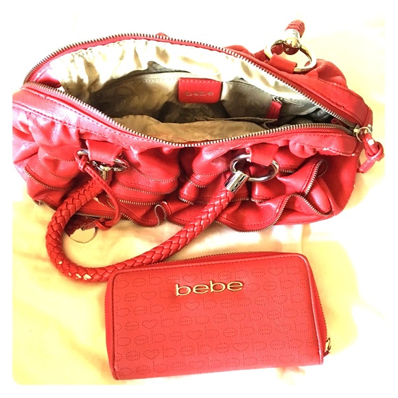 💋💄🍒Authentic Bebe Handbag & Wallet SOLD!!