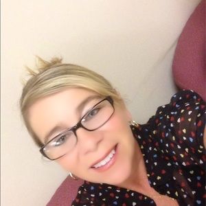 Meet your Posher, Gina