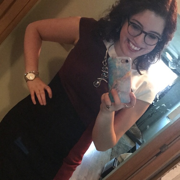 Meet your Posher, Larissa - Picture 3 of 4