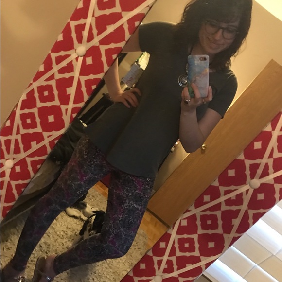 Meet your Posher, Larissa - Picture 4 of 4