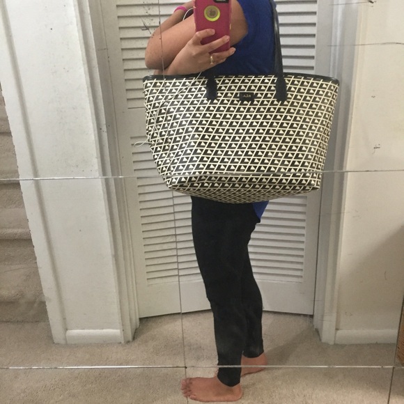 Ralph Lauren Tote - Picture 4 of 4