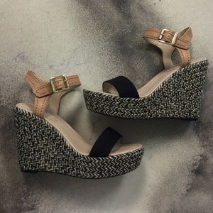 Vince Camuto Wedges