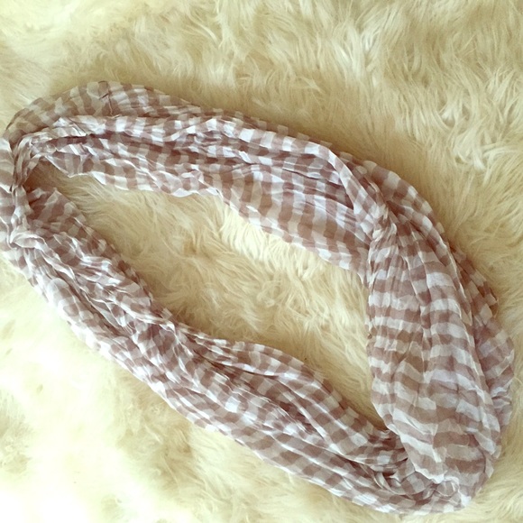 Infinity scarf - Picture 1 of 3