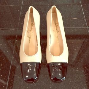Ferragamo Boutique Spectator Pump