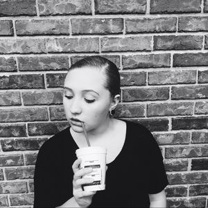 Meet your Posher, Jasmine