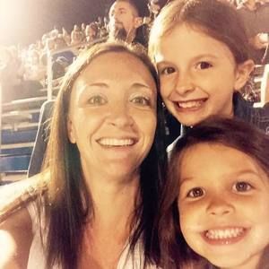 Meet your Posher, Sharon