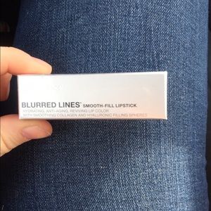 Blurred lines naturally pretty