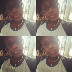 Meet your Posher, Zenobia