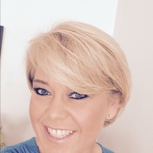 Meet your Posher, Suzanne