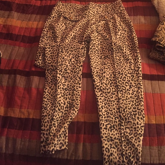 Unique design - Picture 2 of 3